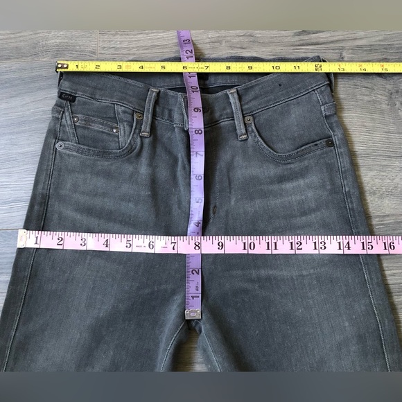 Citizens Of Humanity Washed Gray High-Rise Jeans - Picture 7 of 10